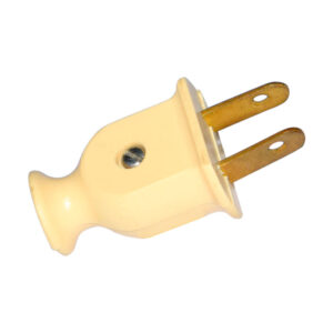 CLAVIJA PLASTICA PATA PLANA 10AMP C-021 110V CODELCA